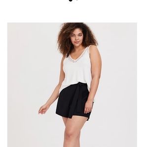 Torrid white lace v neck tank